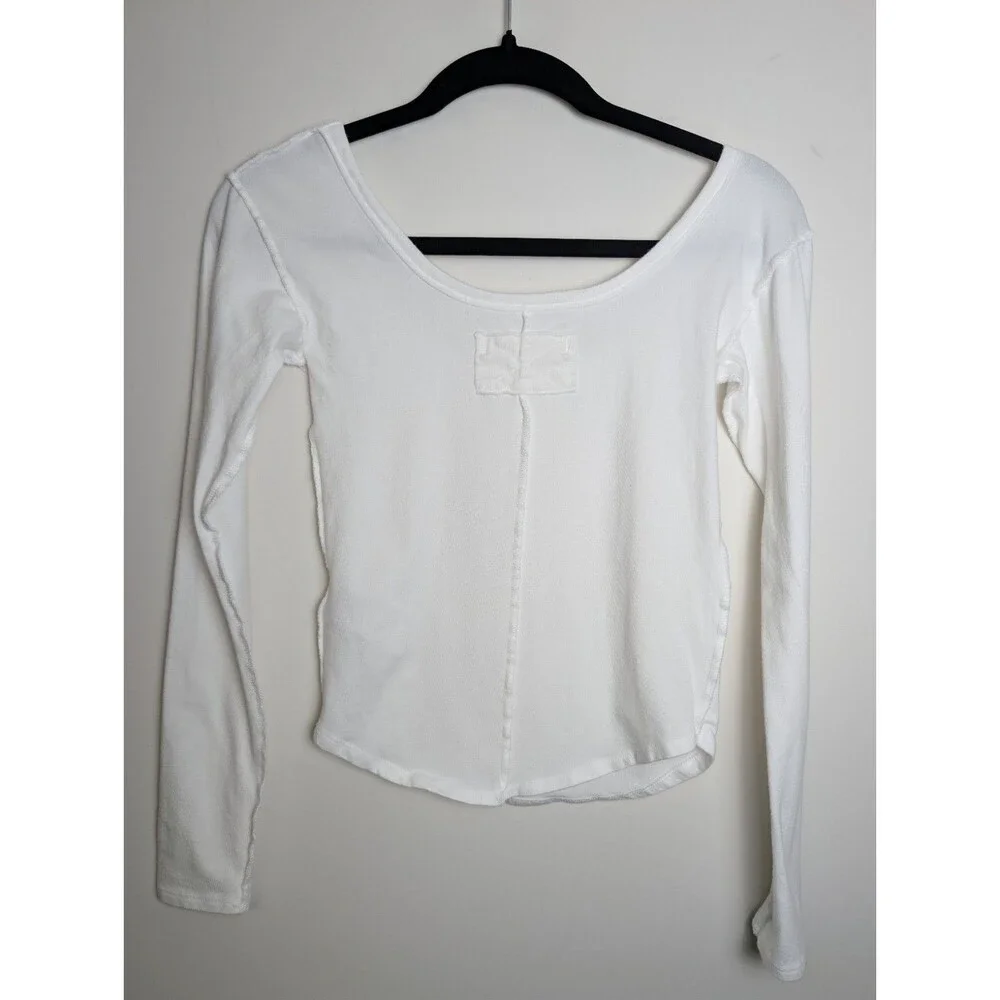 Free People We The Free Long Sleeve Top Scoop Neck White XS Raw Seam Shirt Boho